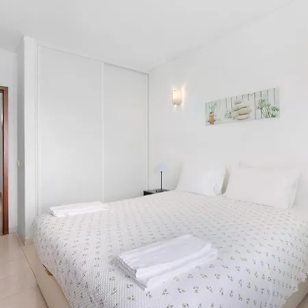 Camoes 11 D, Vista Mar,com Piscina 公寓 Armação de Pêra
